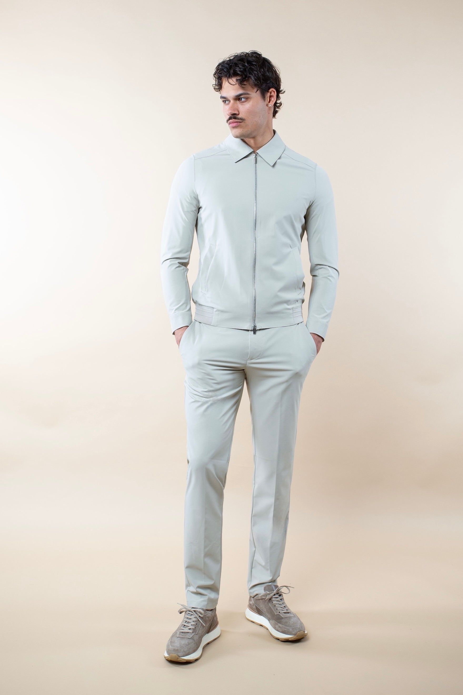 TECH POLO STRETCH SUIT