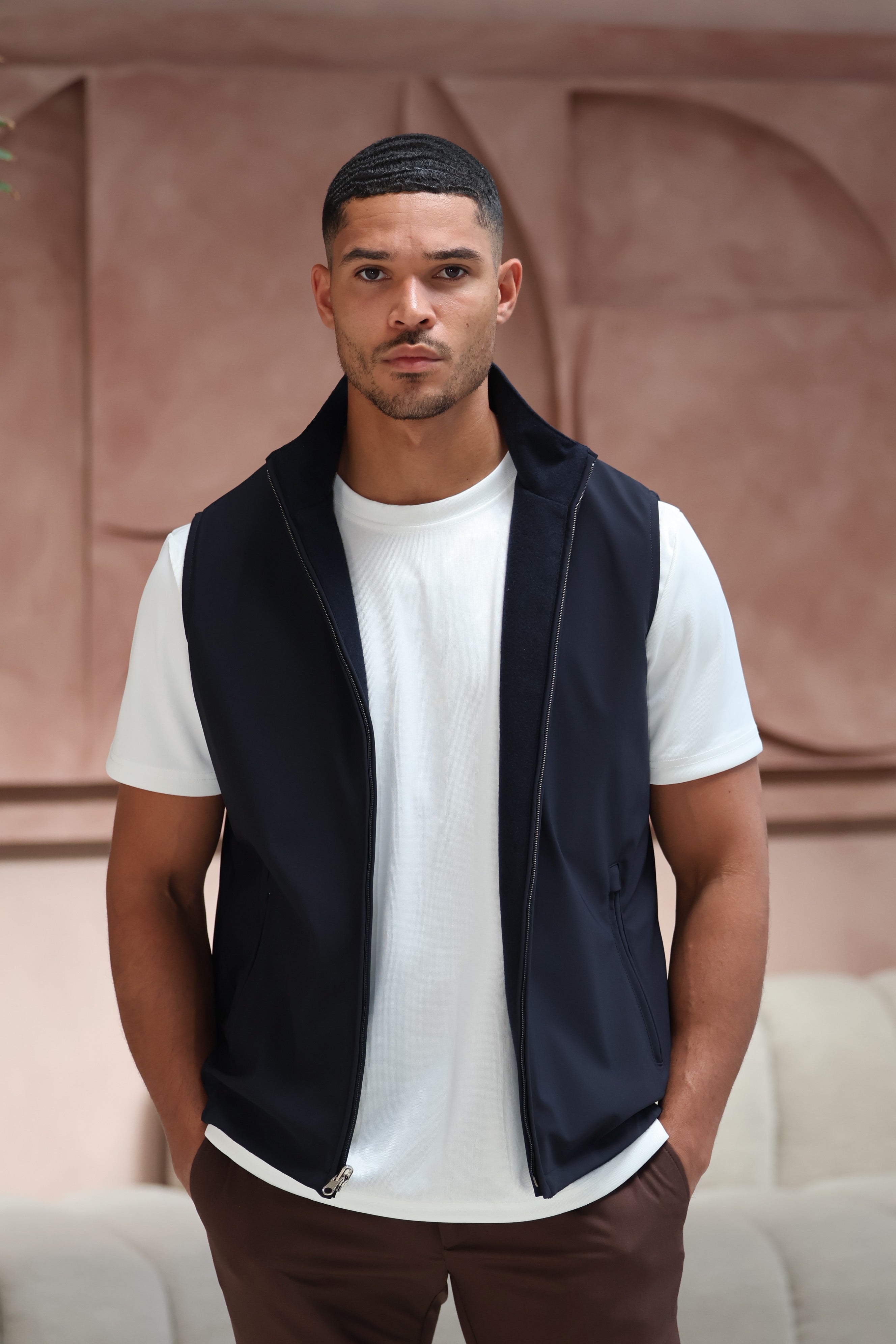 TWEEZIJDIGE SUÈDE BODYWARMER