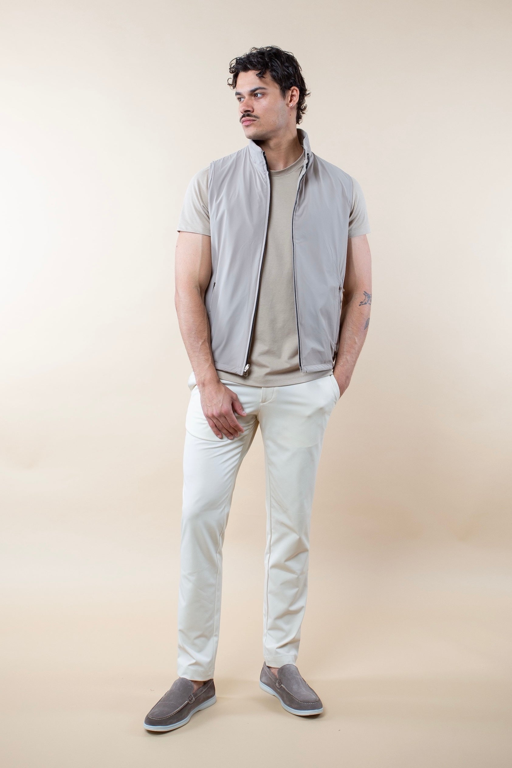 TWEEZIJDIGE SUÈDE BODYWARMER