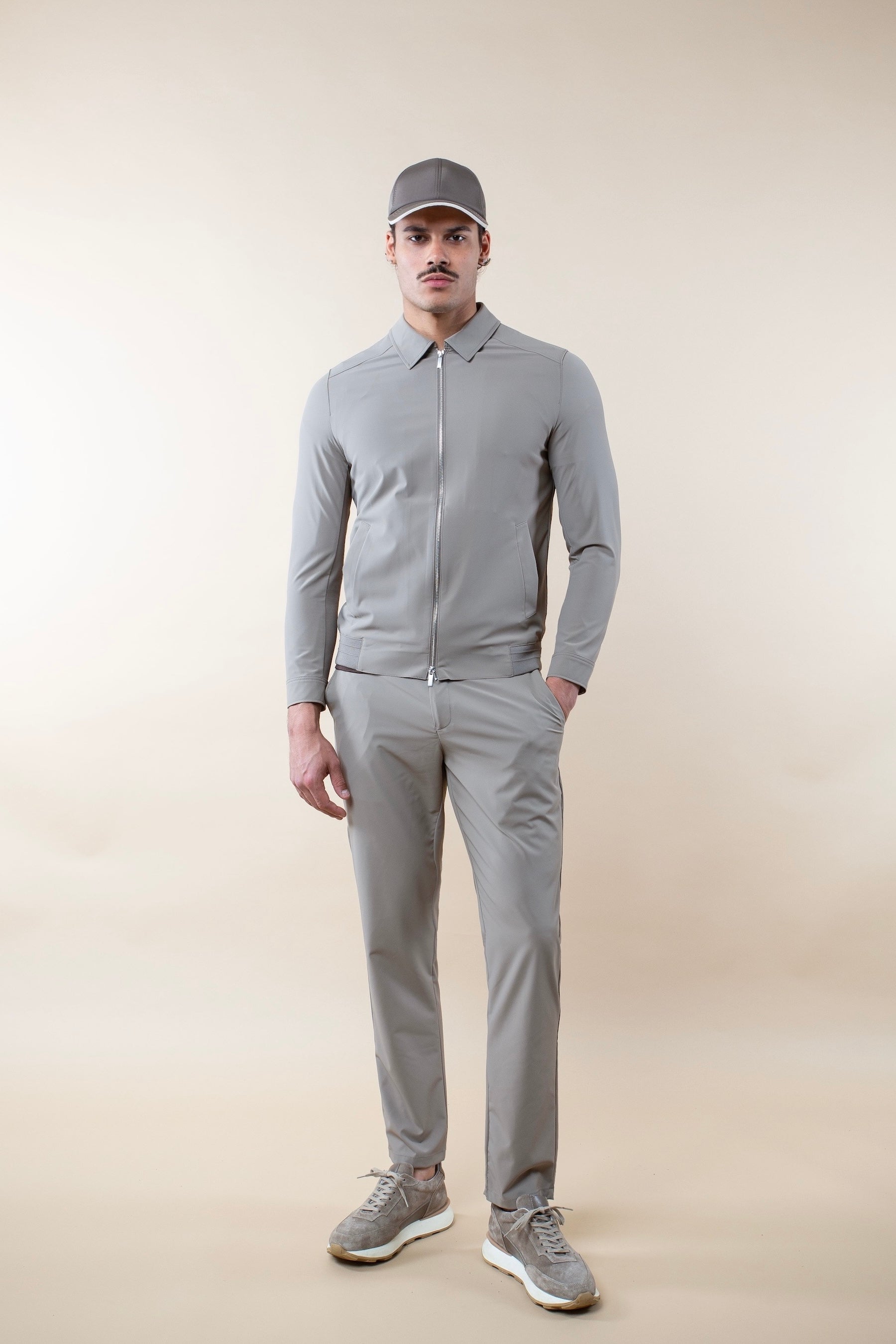 TECH POLO STRETCH SUIT