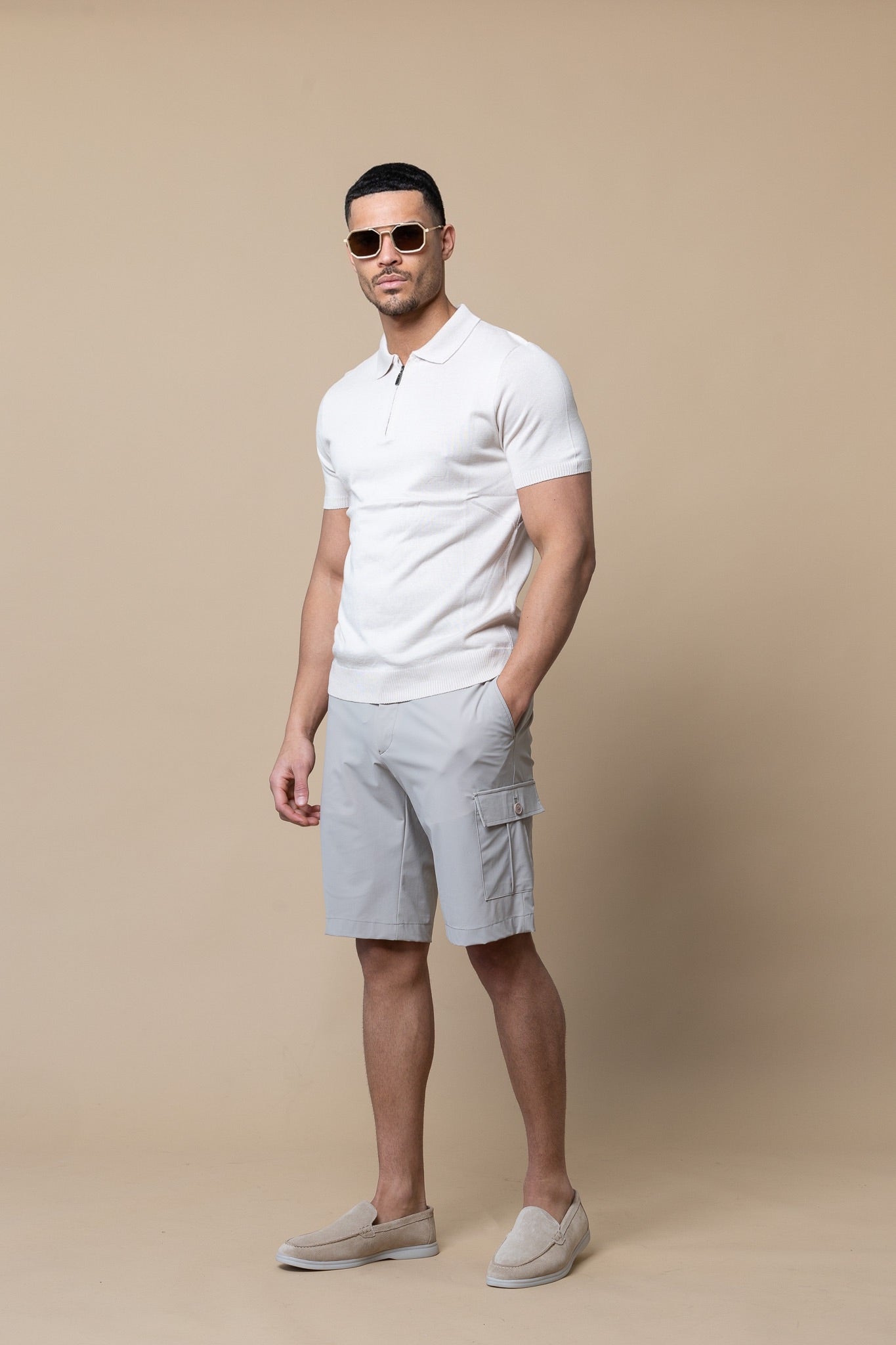 HALF-ZIP SHORTSLEEVE