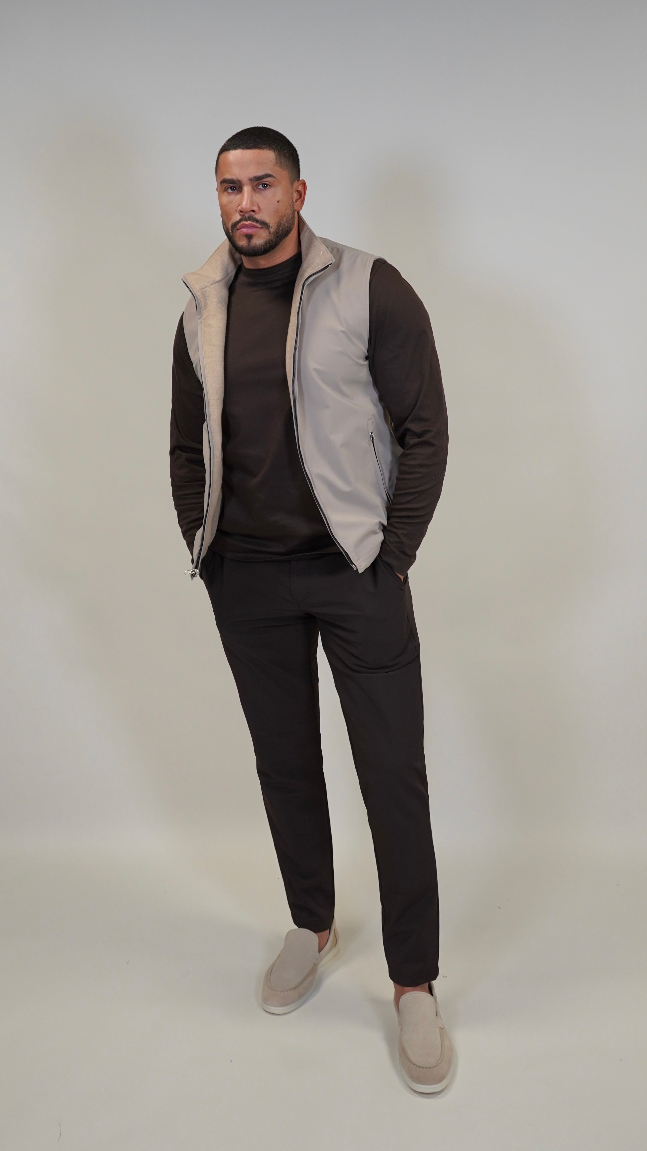 TWEEZIJDIGE SUÈDE BODYWARMER