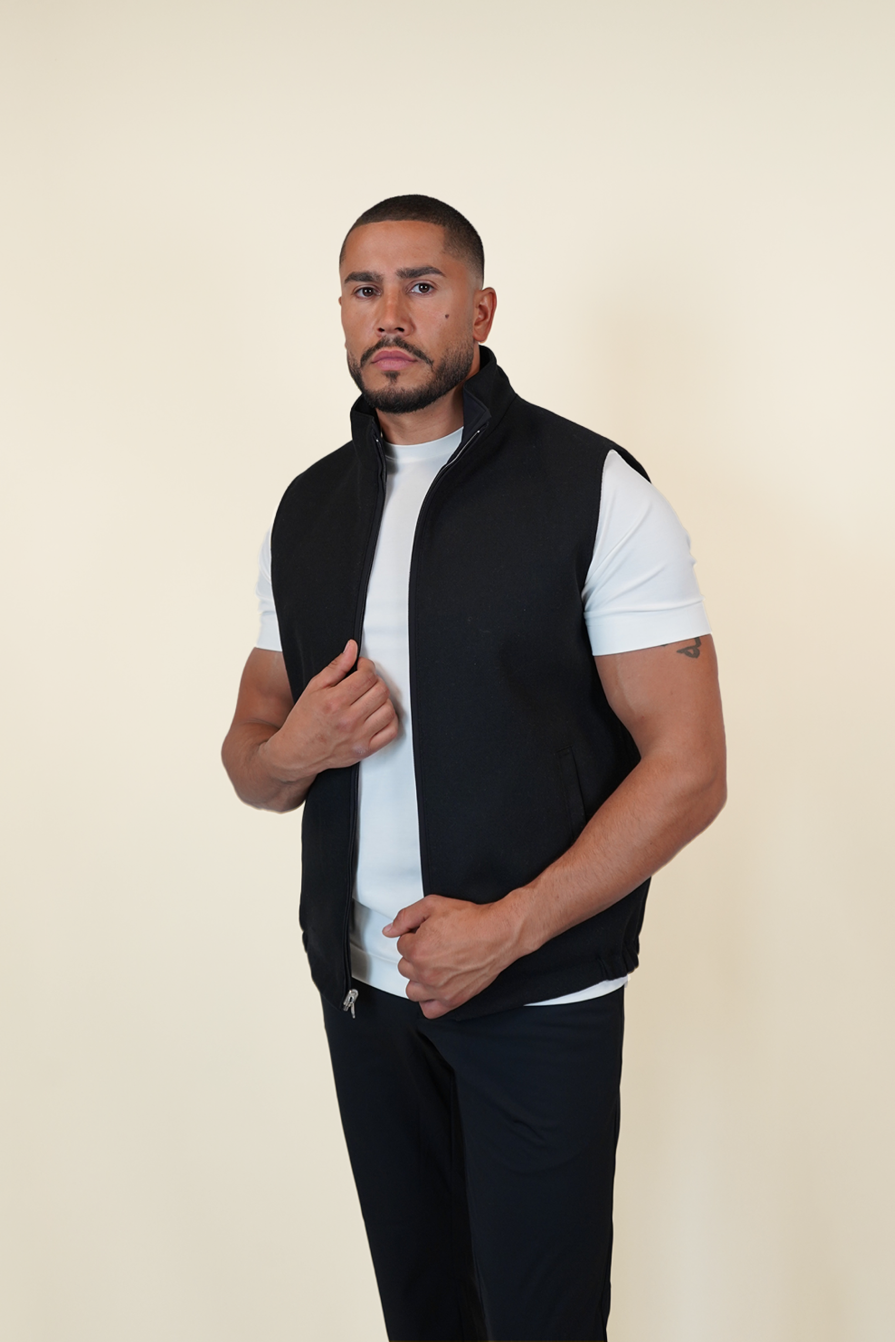 TWEEZIJDIGE SUÈDE BODYWARMER